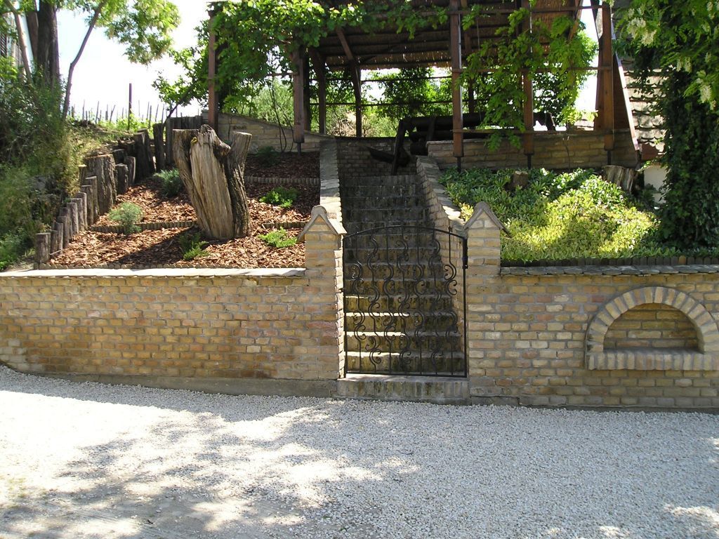 Gerüst- und Baumaschinenverleih Krall
Backstein Klinker Riemchen
www.geruest-saarland.de
www.baumaschinen-shop-saarland.de