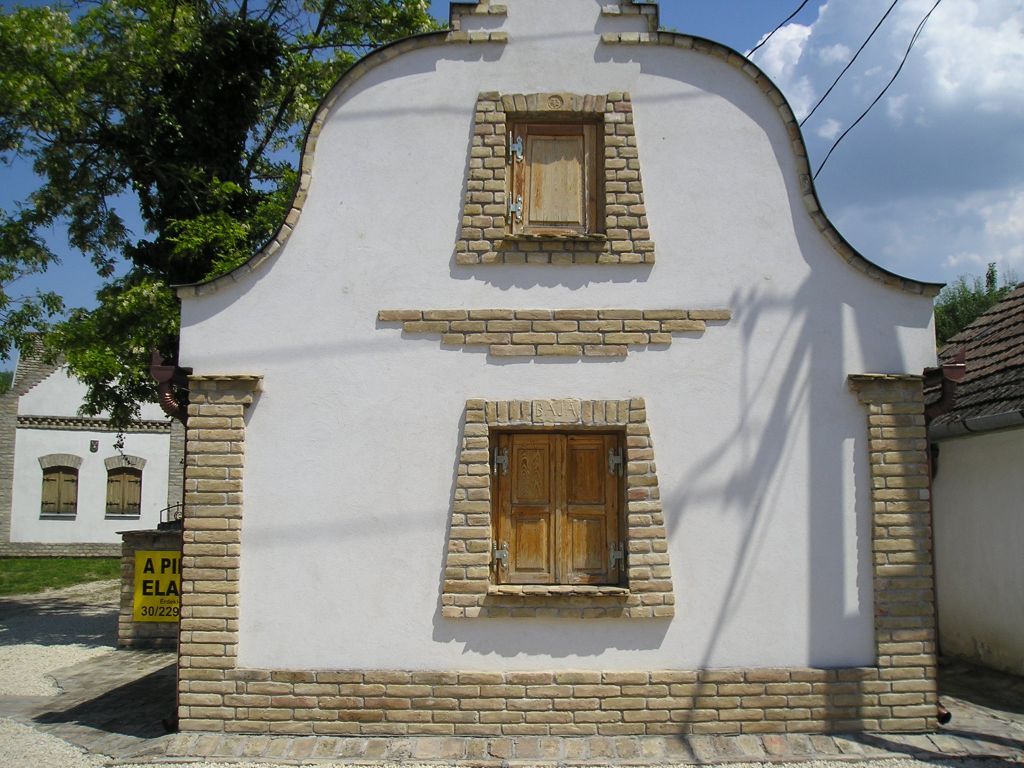 Gerüst- und Baumaschinenverleih Krall
Backstein Klinker Riemchen
www.geruest-saarland.de
www.baumaschinen-shop-saarland.de
