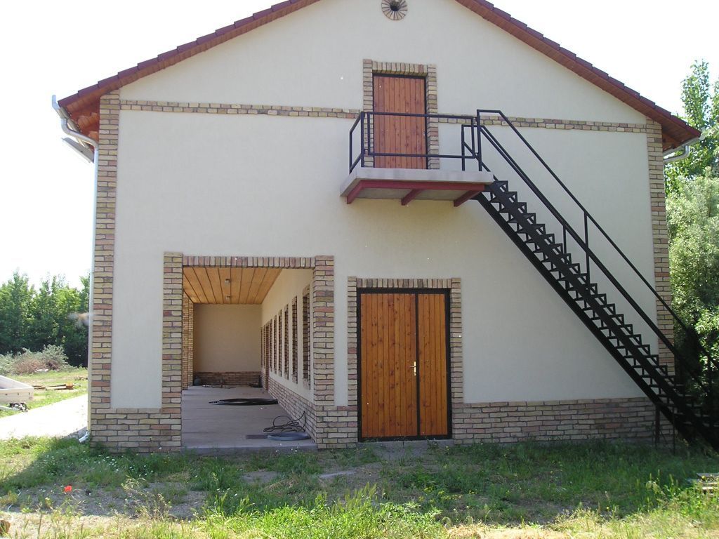 Gerüst- und Baumaschinenverleih Krall
Backstein Klinker Riemchen
www.geruest-saarland.de
www.baumaschinen-shop-saarland.de