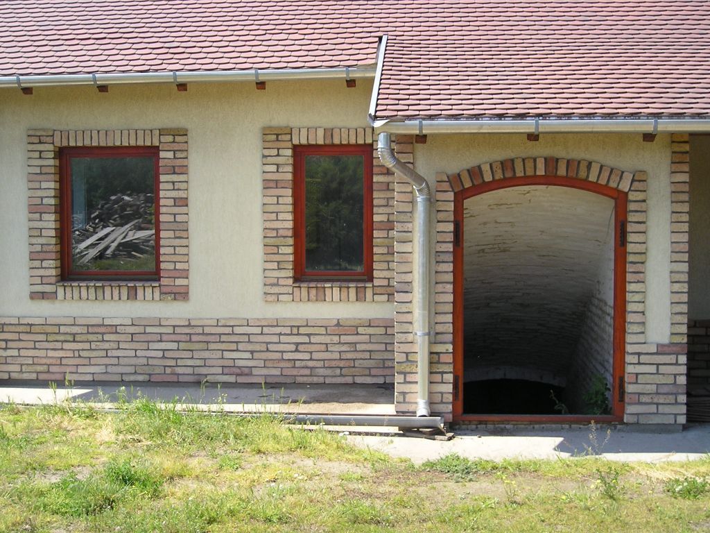 Gerüst- und Baumaschinenverleih Krall
Backstein Klinker Riemchen
www.geruest-saarland.de
www.baumaschinen-shop-saarland.de