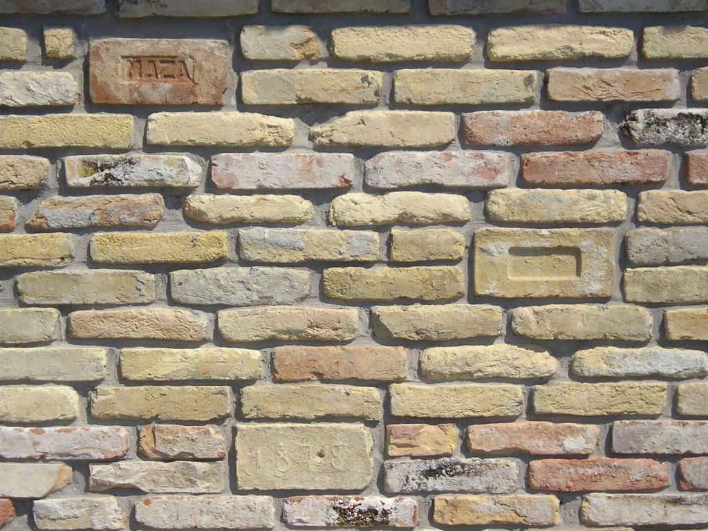 Gerüst- und Baumaschinenverleih Krall
Backstein Klinker Riemchen
www.geruest-saarland.de
www.baumaschinen-shop-saarland.de