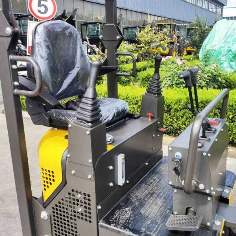 Gerüst- und Baumaschinenverleih Krall
Minibagger Ucarry UR10 10HP- Diesel
www.geruest-saarland.de