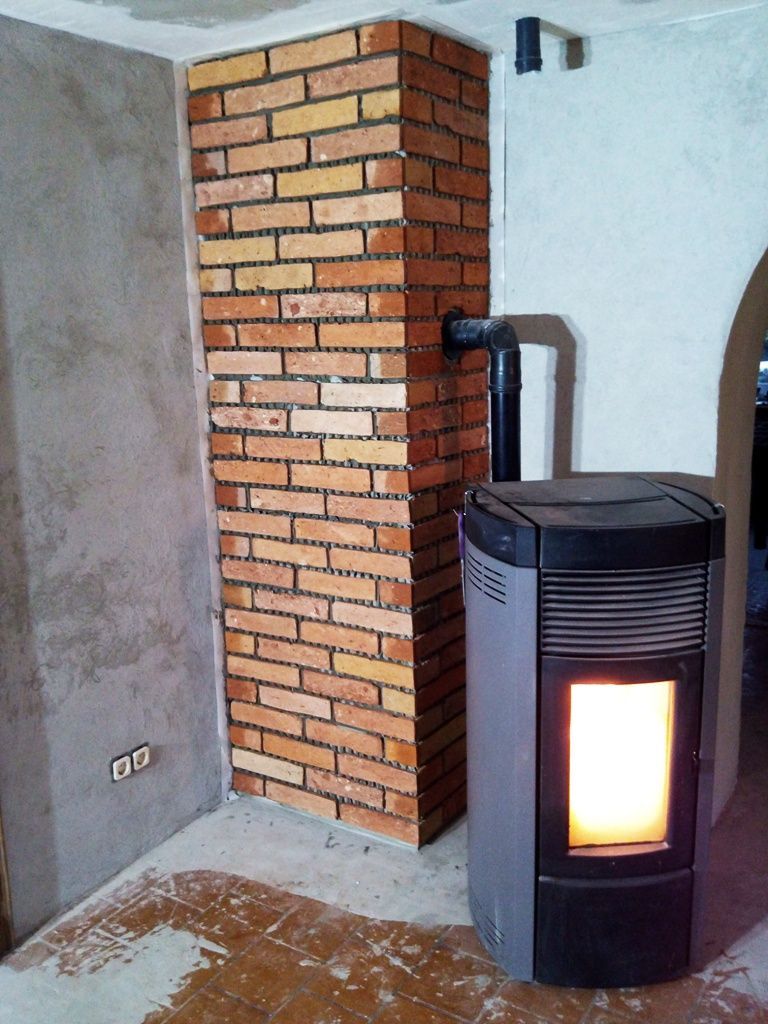 Handwerkliche Dienstleistungen Krall
Kamin mit Riemchen verklinkert
www.geruest-saarland.de
