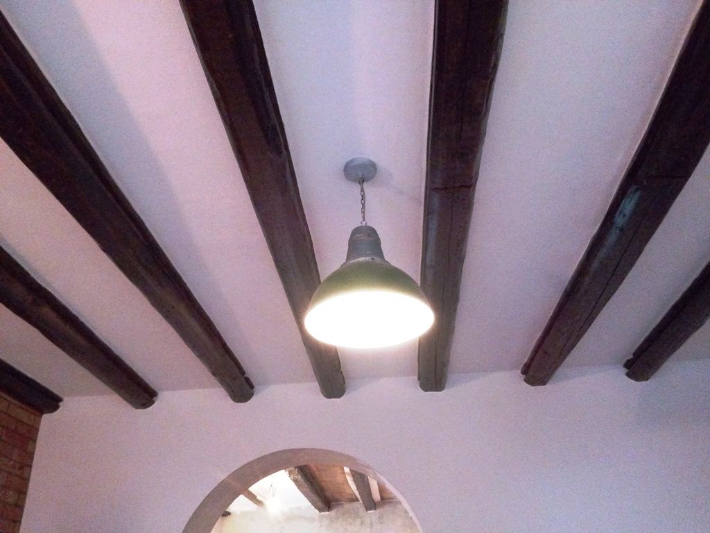 Handwerkliche Dienstleistungen Krall
Abriss und Neugestaltung einer alten Wickeldecke
www.geruest-saarland.de
