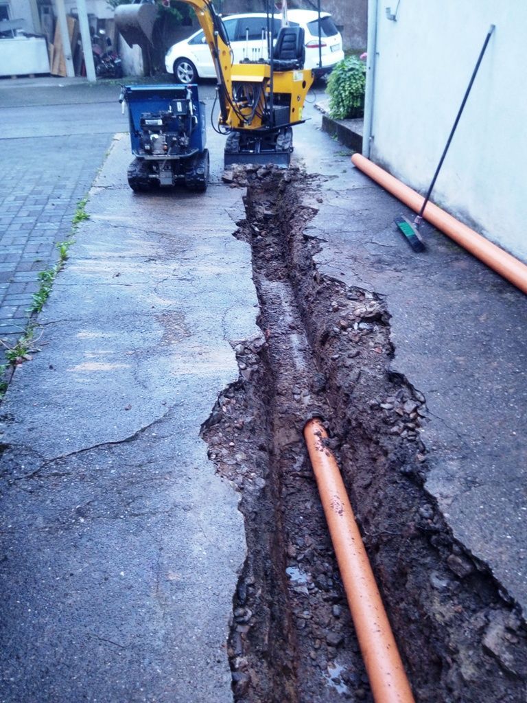 Handwerkliche Dienstleistungen Krall
Kanalarbeiten
www.geruest-saarland.de
