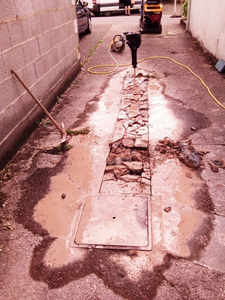 Handwerkliche Dienstleistungen Krall
Kanalarbeiten
www.geruest-saarland.de