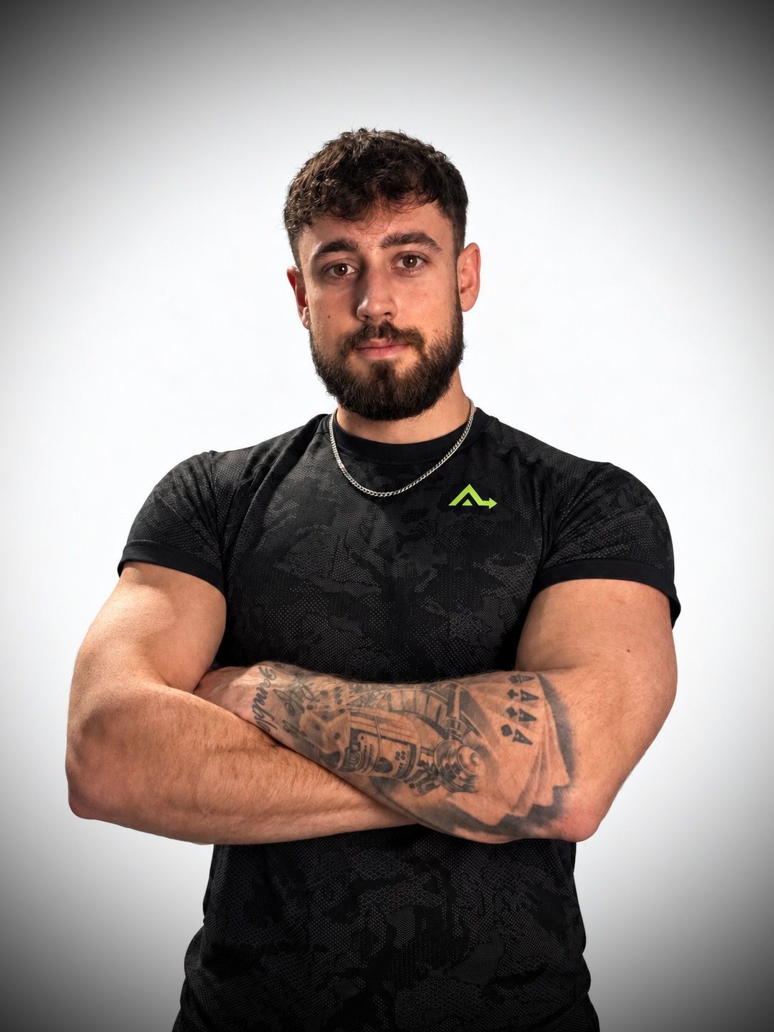 Nicolas Aliyan – Personal Training und Online Coaching bei FIT AHEAD