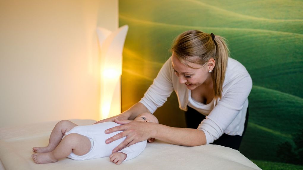 Ricarda Ulrich - Osteopathin mit 15 Jahren Praxiserfahrung in ihrer Praxis