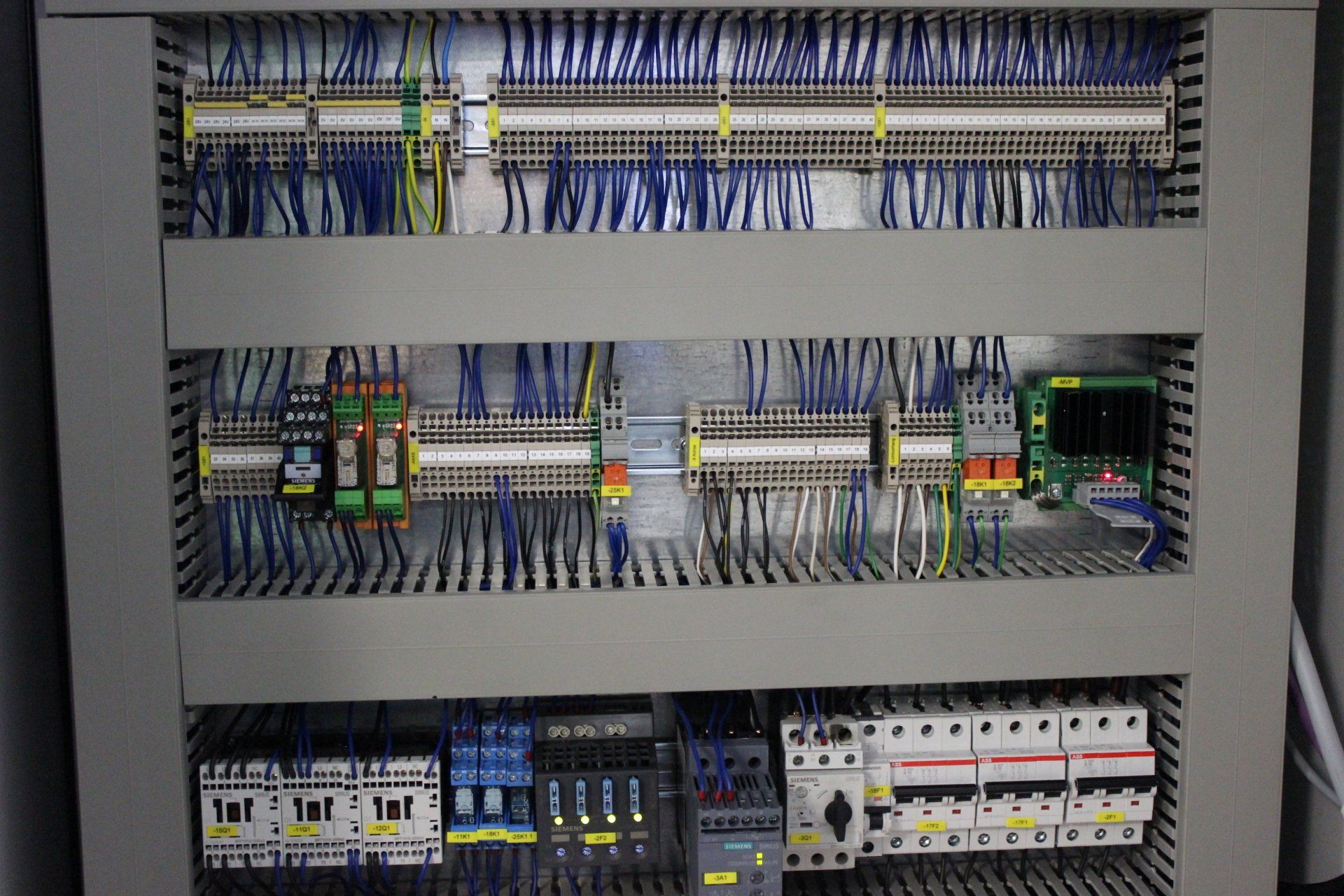 Verkabelung im Schaltschrankbau