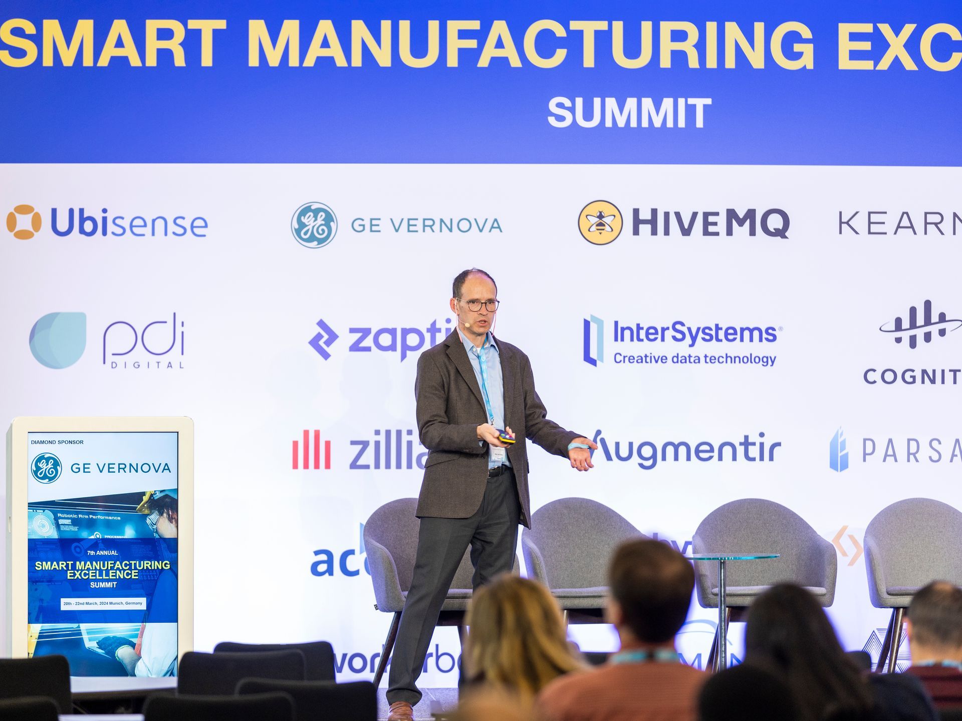 Alex von Keitz präsentiert beim Smart Manufacturing Excellence Summit 2023