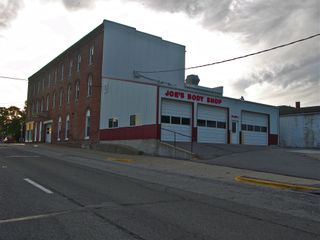 A family owned auto body shop