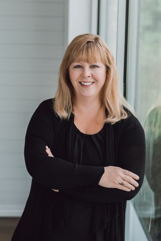A picture of Joni Austin