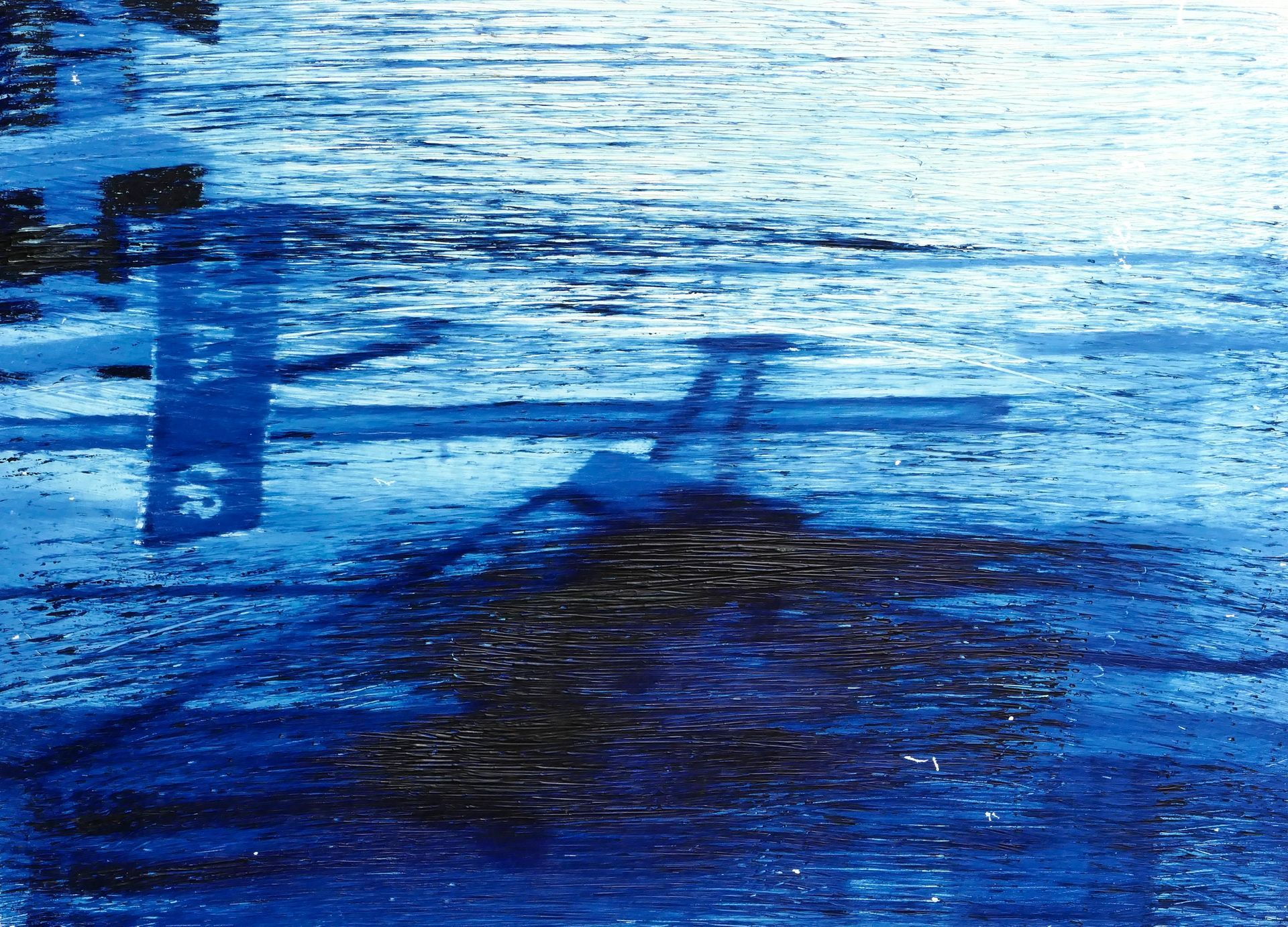 umgestuerztes strassenschild im sturm, in grober wischtechnik in preussischblau und weiss, gemaelde aus der serie 