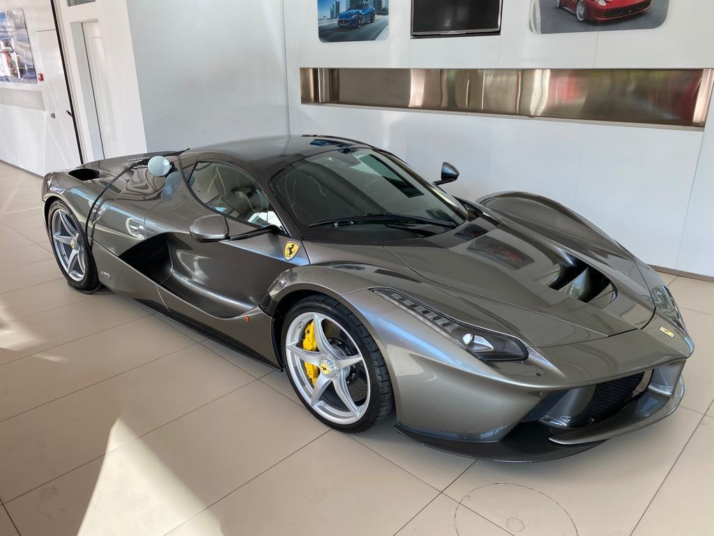 LaFerrari Aperta (grey)