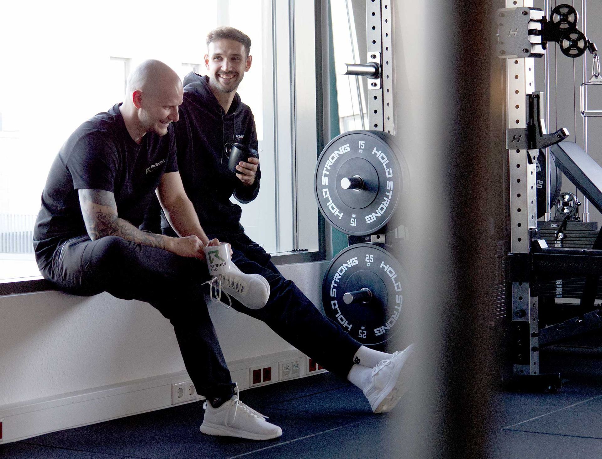 Fabian und Sebastian im Trainingsraum
