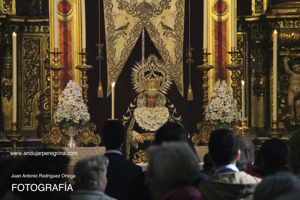 Besamanos Virgen de la Cabeza Hermandad de las Siete Palabras de Sevilla