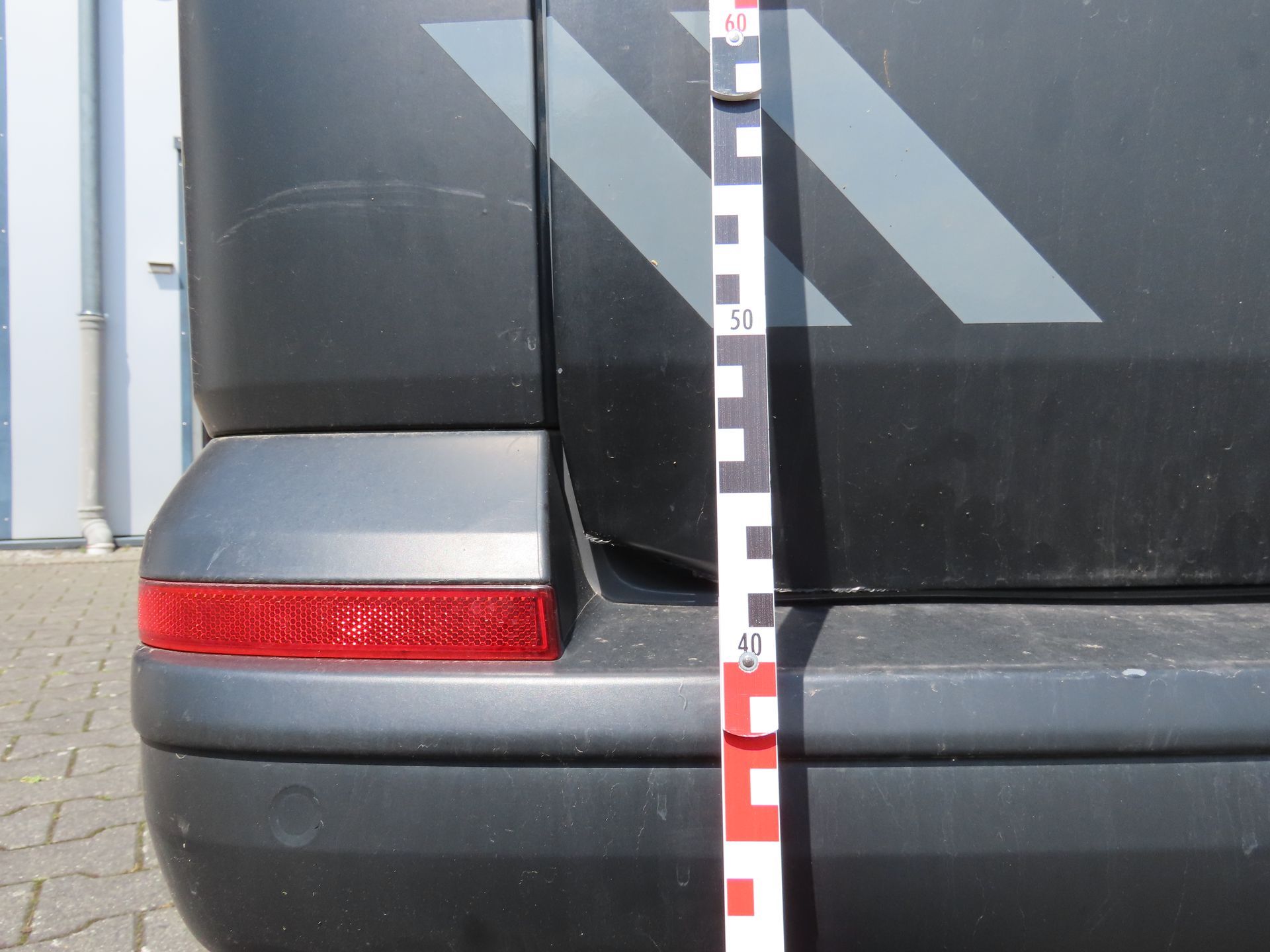 Heckklappe hinten links beschädigt nach Rangierunfall