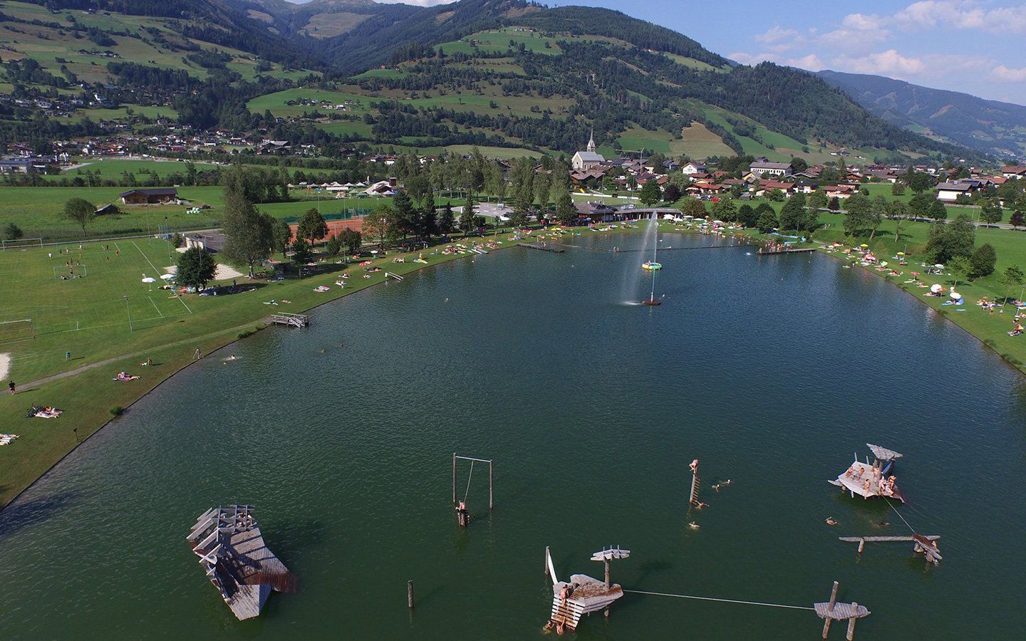 Badesee Niedersill mit der Restaurant Die Libelle