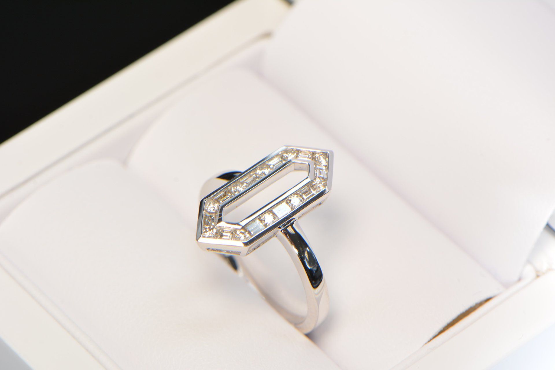 Diamant Weissgold Schmuck beleihen