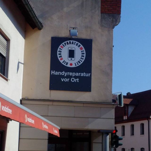 Handyreparaturwerkstatt Bei Vodafone Business Premium Store Lauf