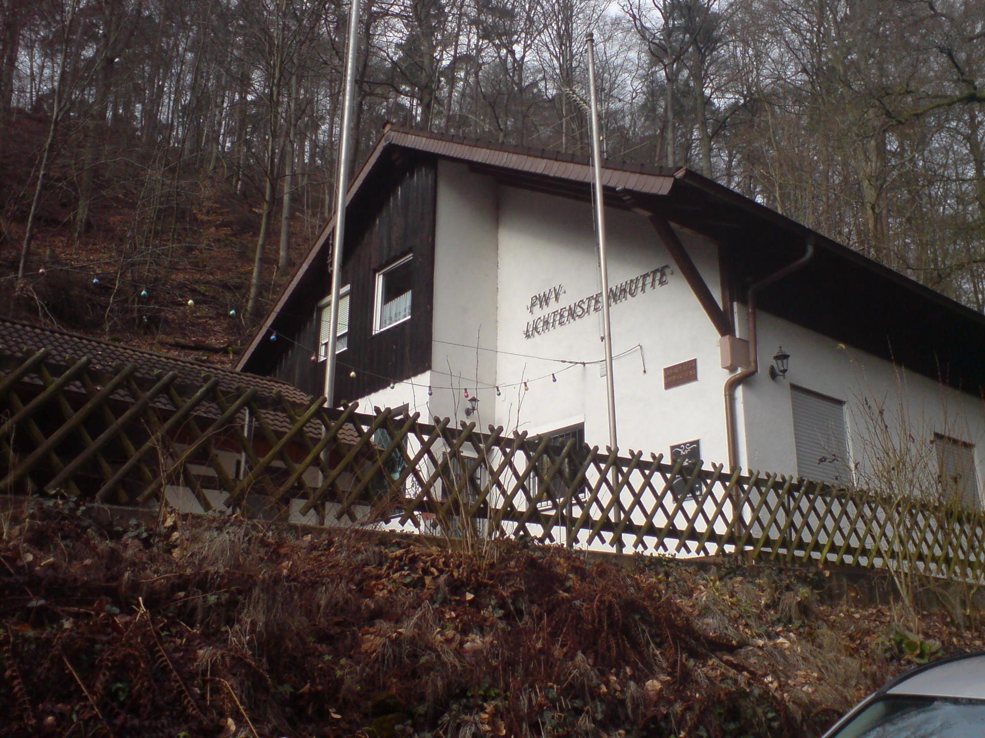 Neidenfels, Lichtensteinhütte