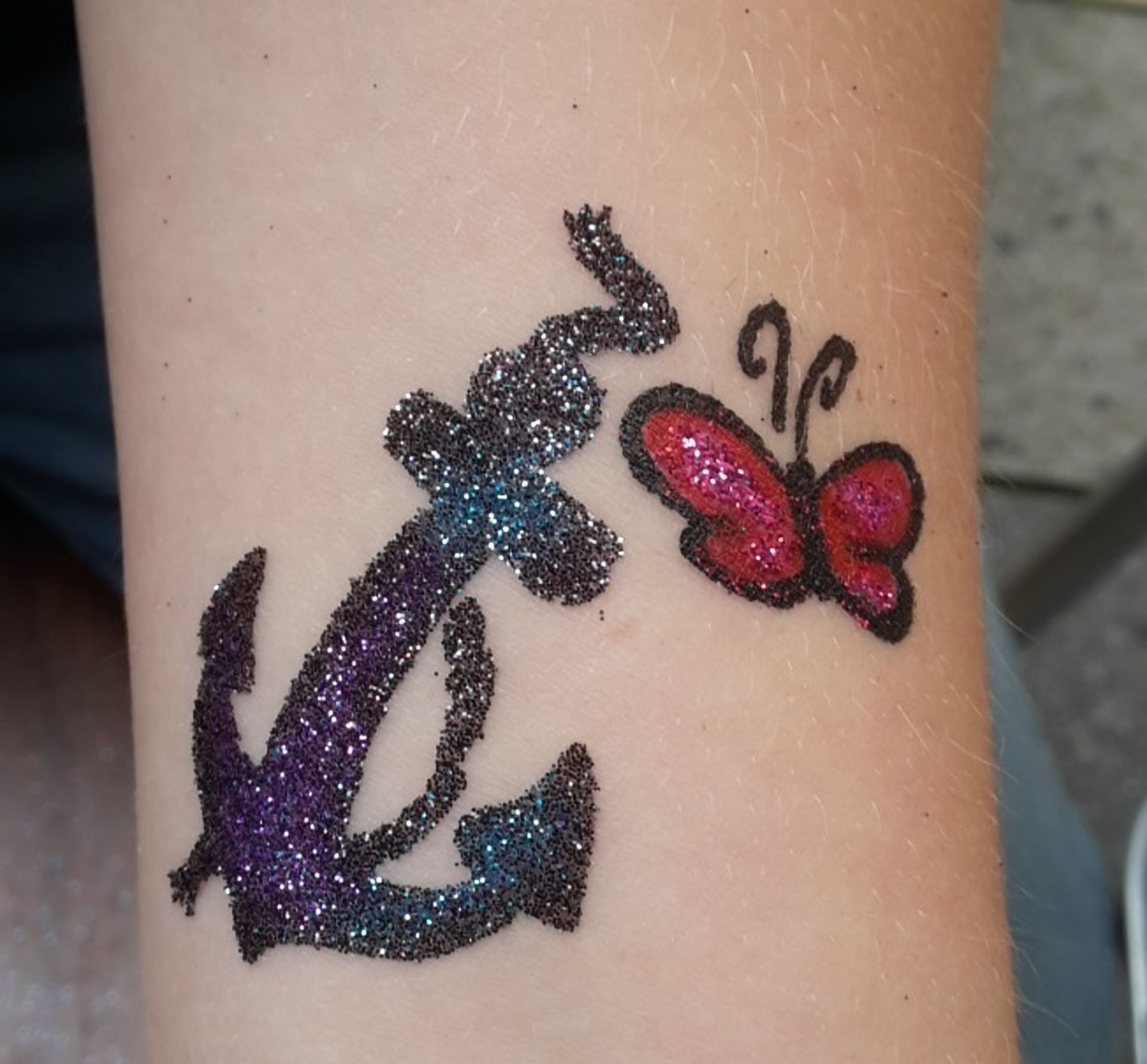 Kinderschminken Bild Glitzer Tattoo Bild Kinder Tattoo Bild 