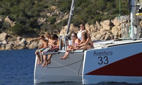 Aventura_33_Day_Charter