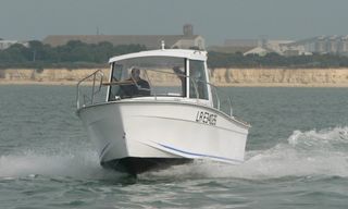 Sterne_Fish_Motor_Boats_bateau_à_moteur_pêche