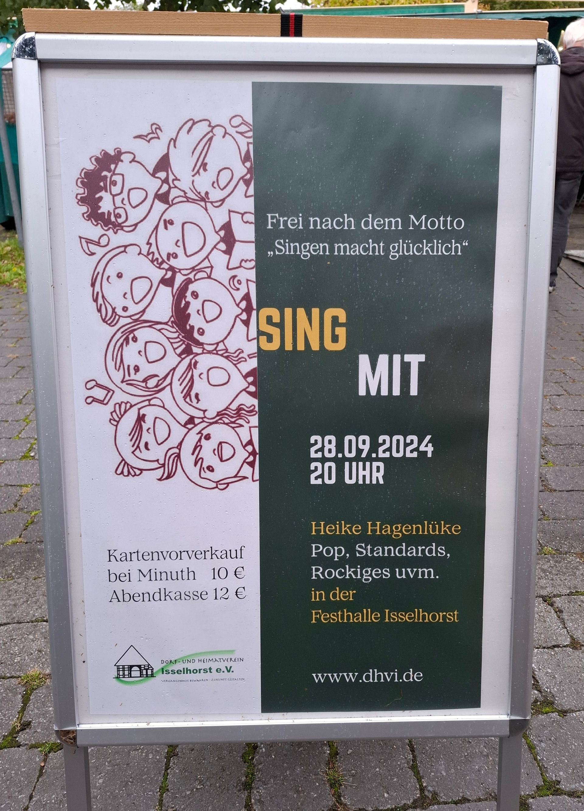 Ankündigung des Sing mit! Konzertes von Heike Hagenlüke in der Festhalle in Isselhorst 09.2024 in Plakatform