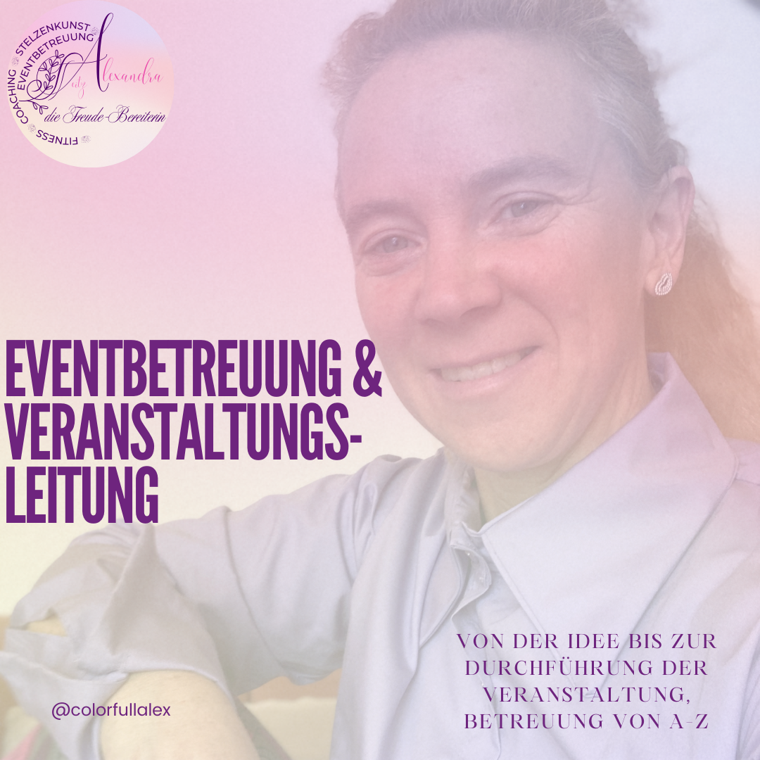 Bild: Alexandra Seitz als Trainerin und Coach mit fliederfarbener Bluse, lächelt in die Kamera