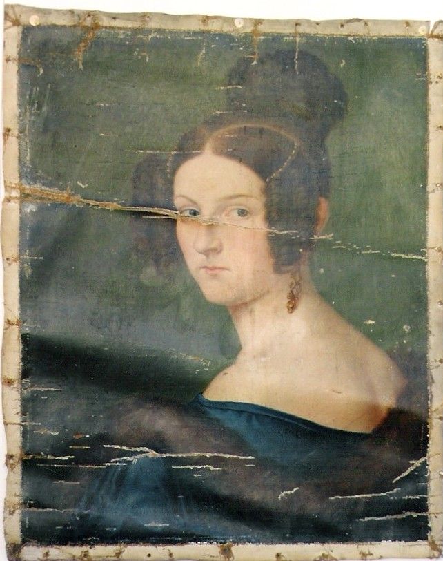 Restaurierung, Reinigung, Restaurieren, Reinigen, Gemälde, Ölbild, Bild, Porträt, Bildnis, Rückenbildnis, Frau, dunkler, zu einem Dutt gebundenes Haar, blaues Kleid, grüner Hintergrund