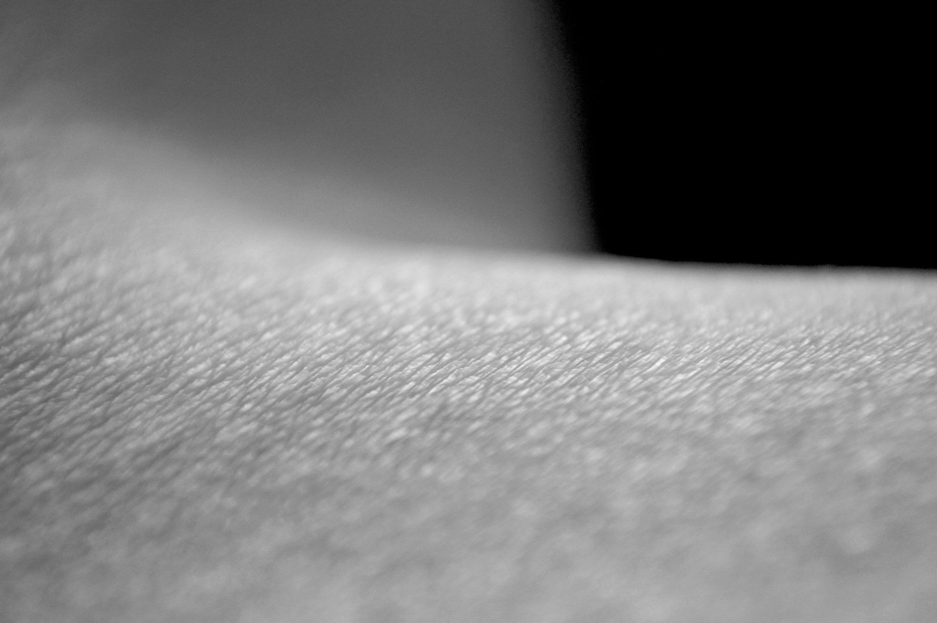 Lee-art.co.uk, Lee Ann Fine Art Photography, Fine Art Photography, The body as a Landscape,  Human Cartography, the human story, the human journey, black and White, Photography, Shape, Touch, Texture, Chiaroscuro, Saudade