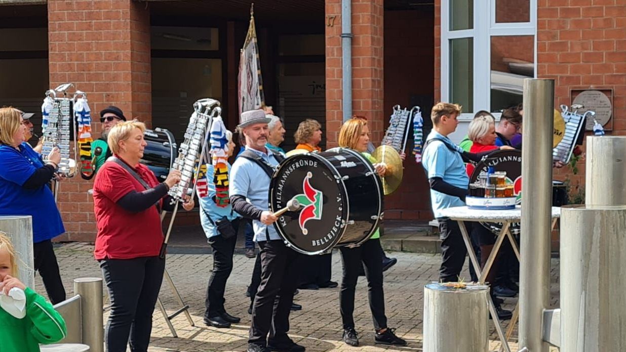 Gruppenbild der Spillmannsfründe Bellejeck e.V.