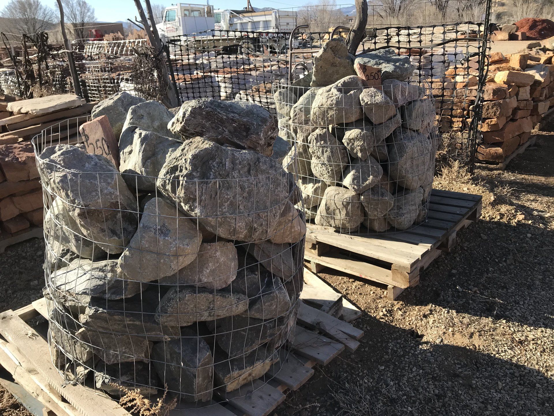 Home [www.floydsyard.com]