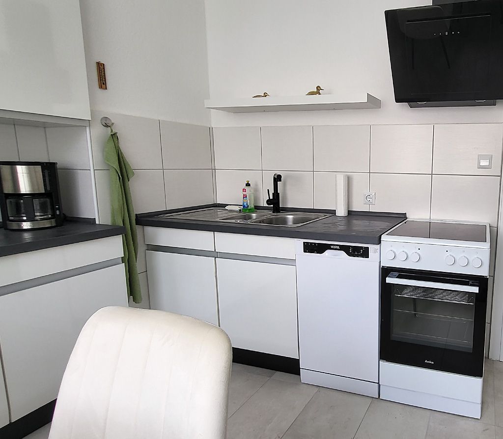 Spüle, Geschirrspülmaschine, Herd