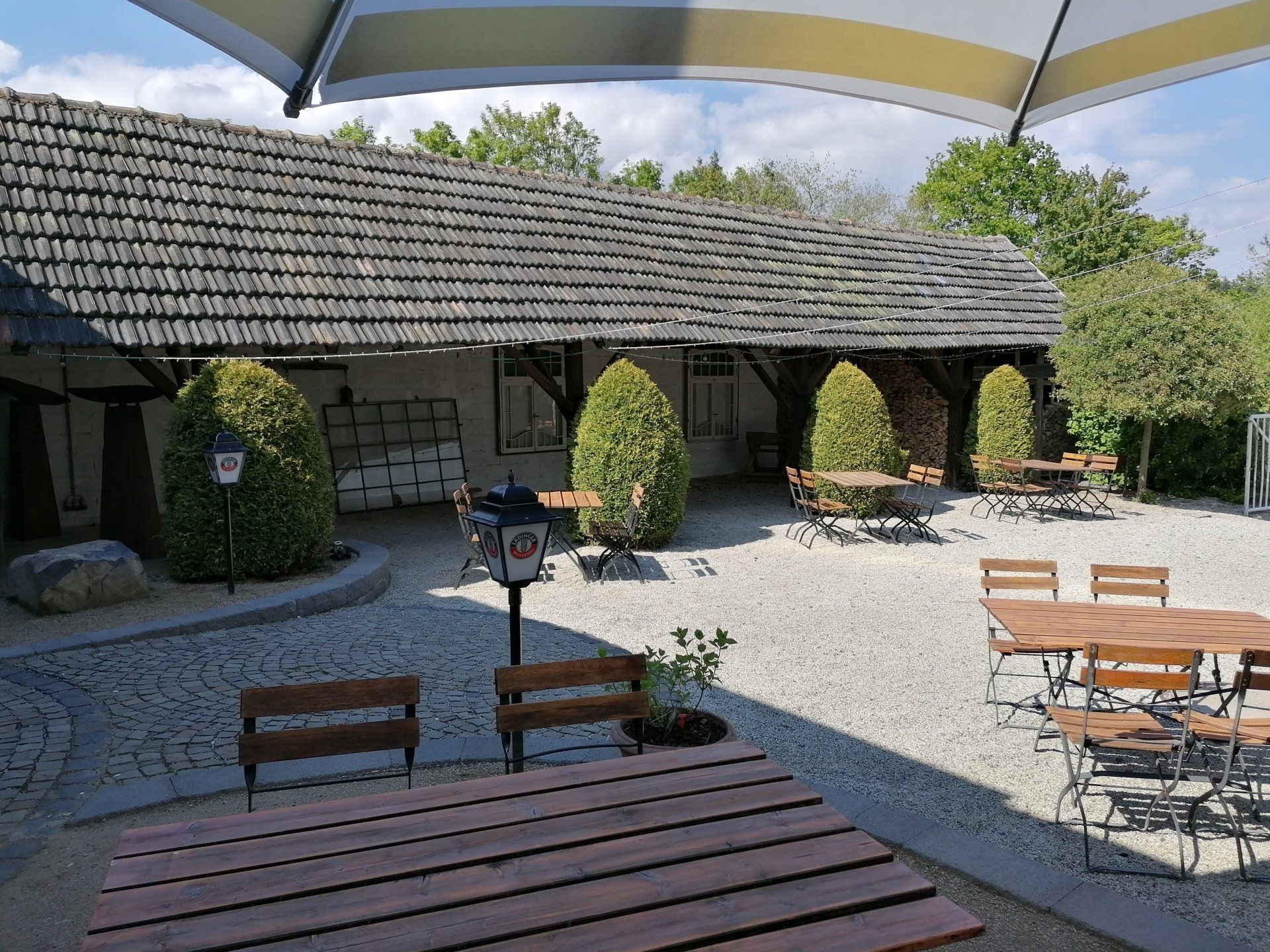 Biergarten und Café im Einhaus Möttau