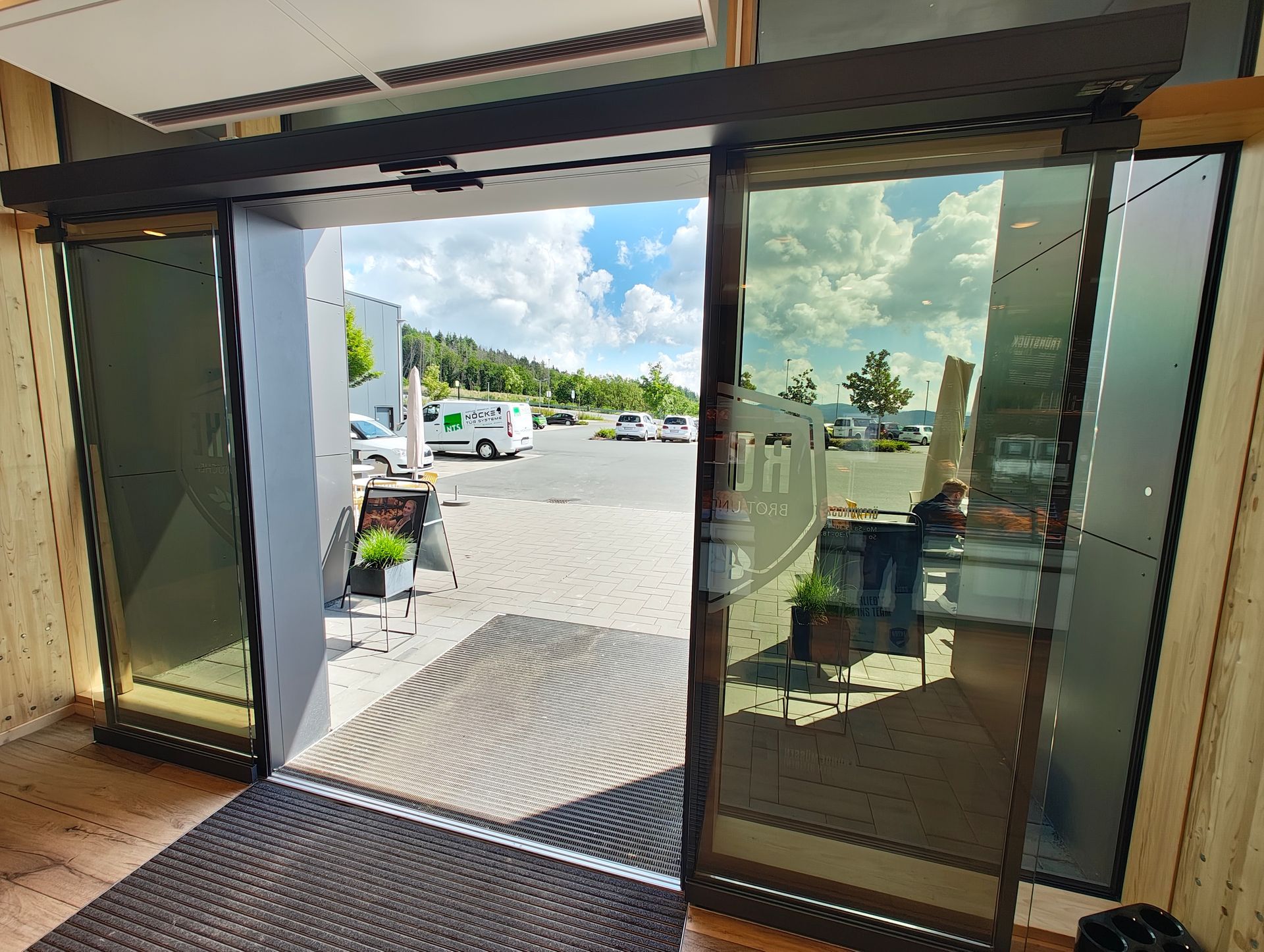 SLX-M-RED 2 Flg. DB703 FS