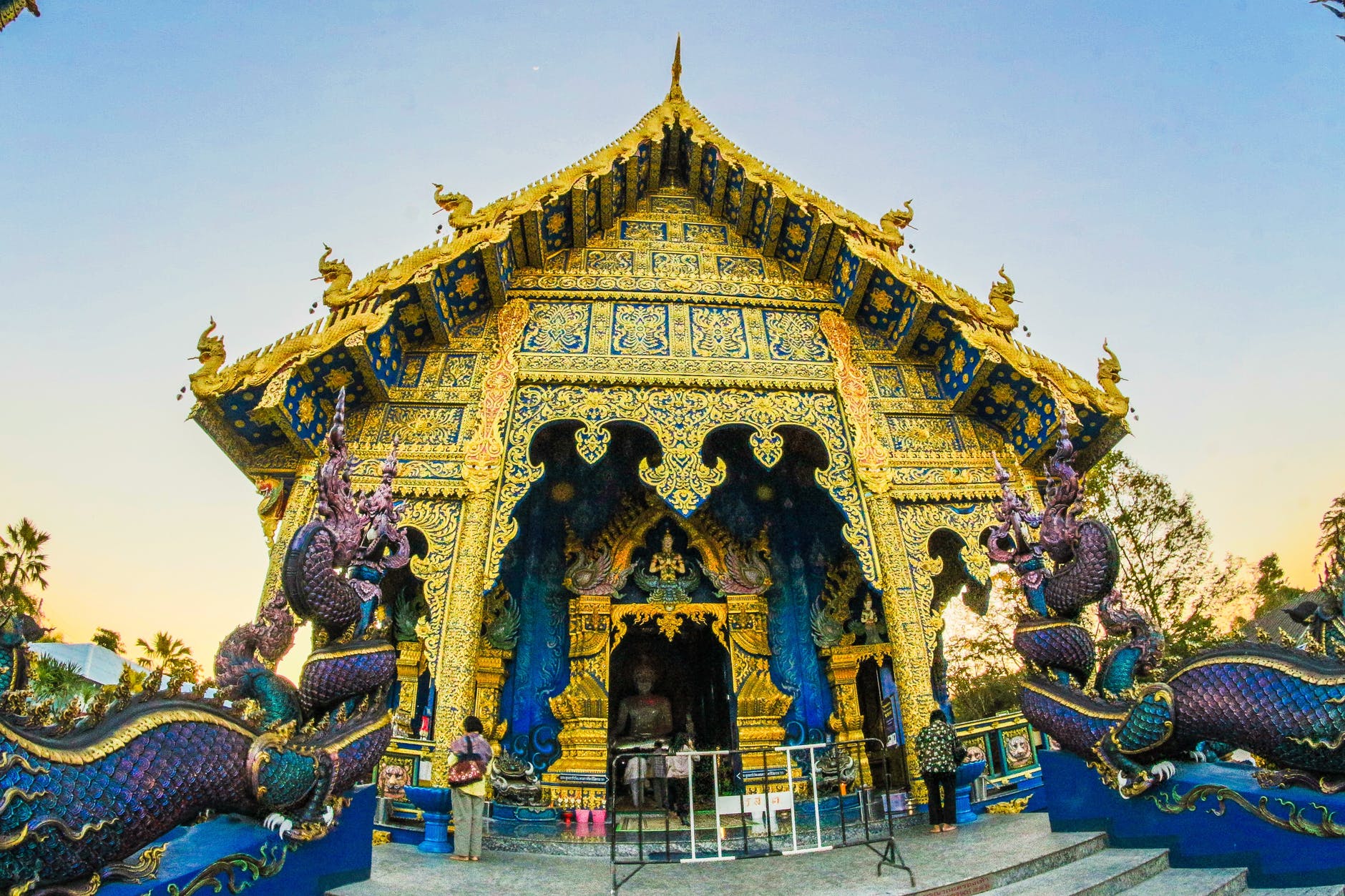 Blue Temple Wat Rong Seur Ten - Chiang Mai Private Tour