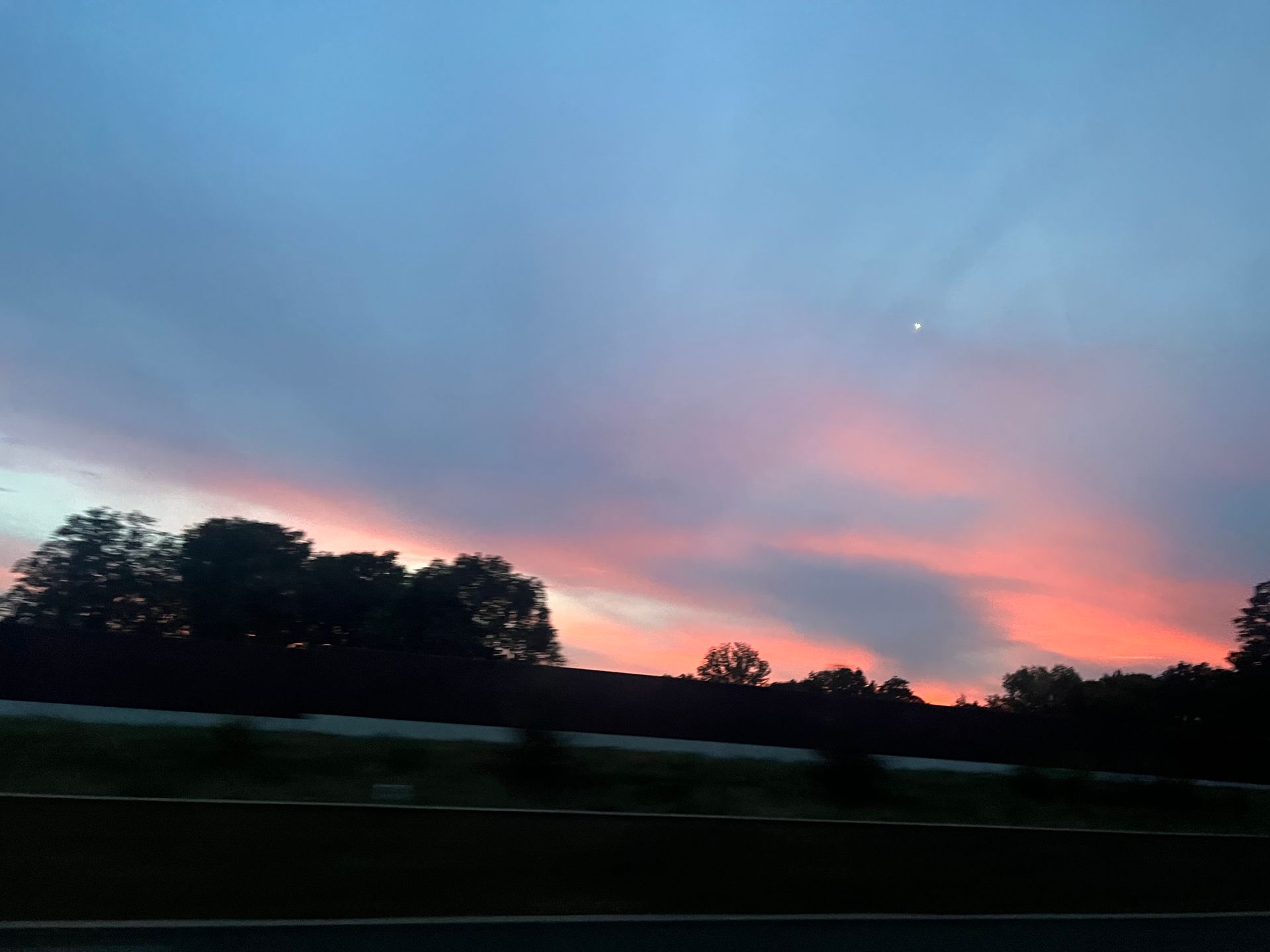 Sonnenuntergang bei der Unterkunft