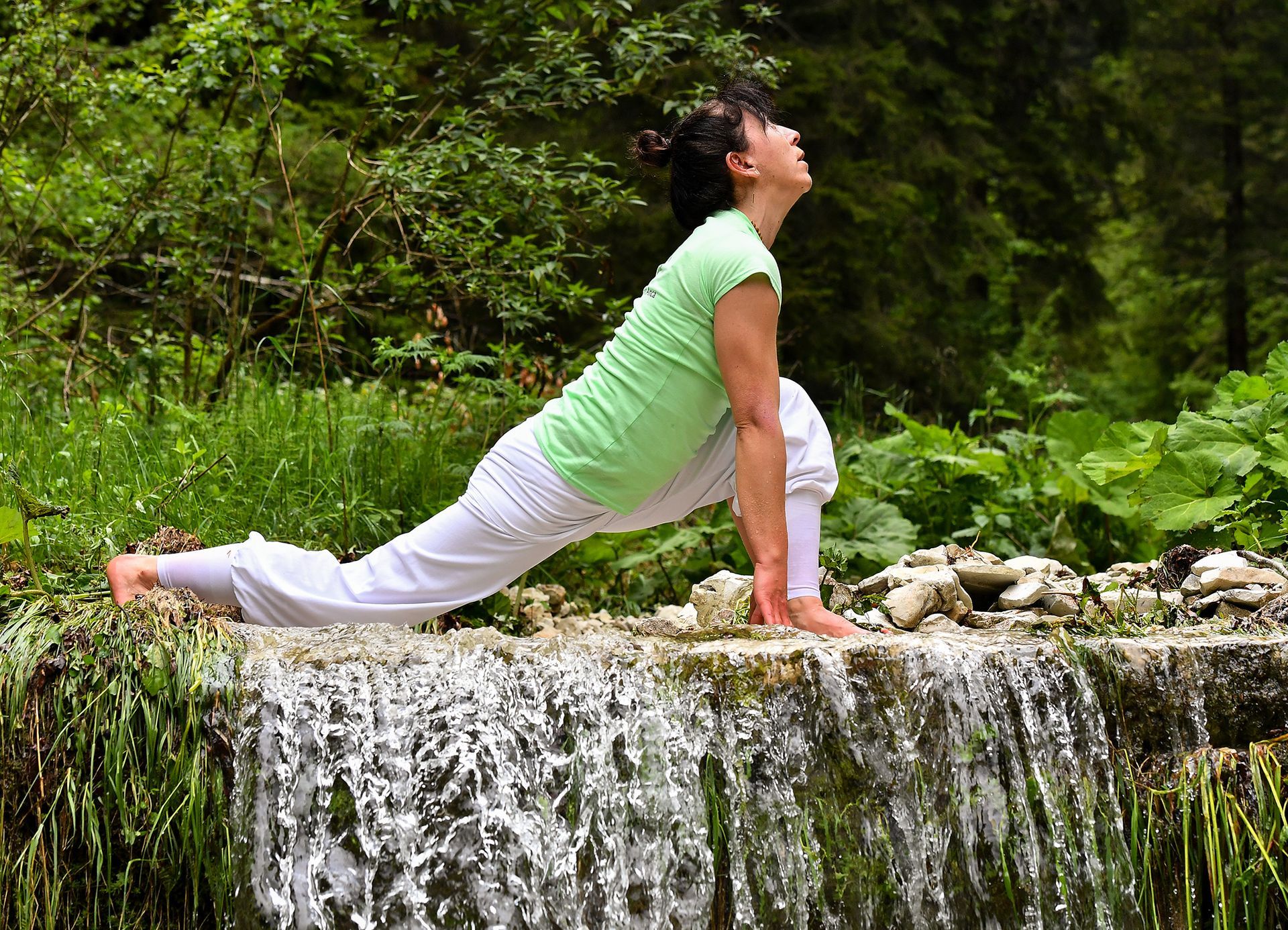 Sprinter links (schaut nach links)