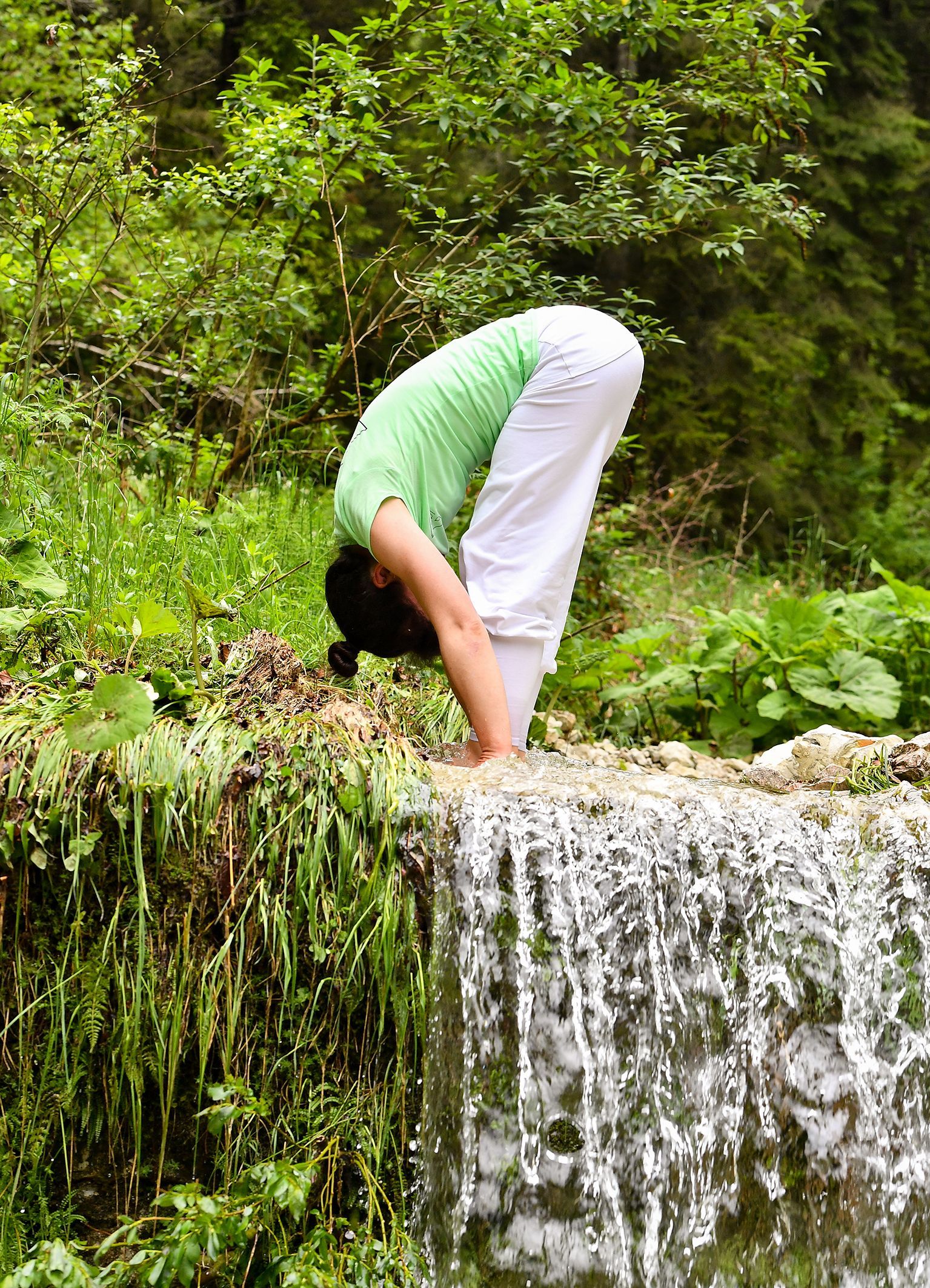 stehende Vorwaertsbeuge