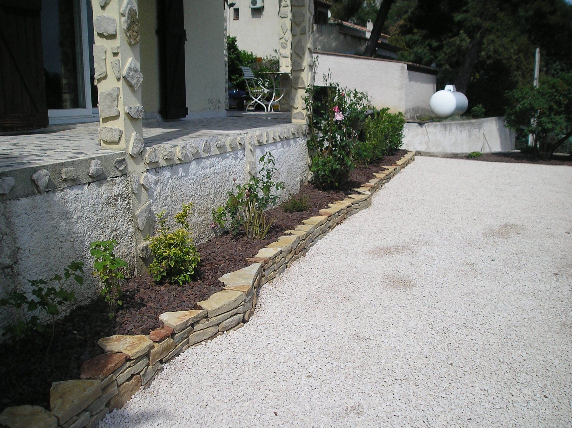 espace calcaire, gravier, gravier roulé, pouzzolane..