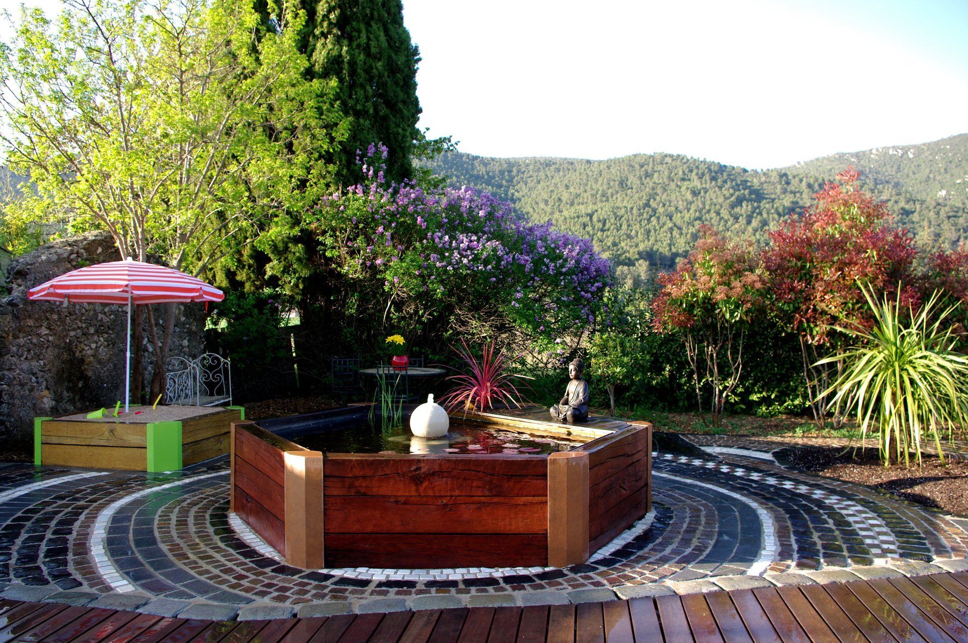 terrasse, voies carrossables, allées piétonnières, pas japonais, barrettes d'ardoise, en dalles de pierre, pavé granit, opus...