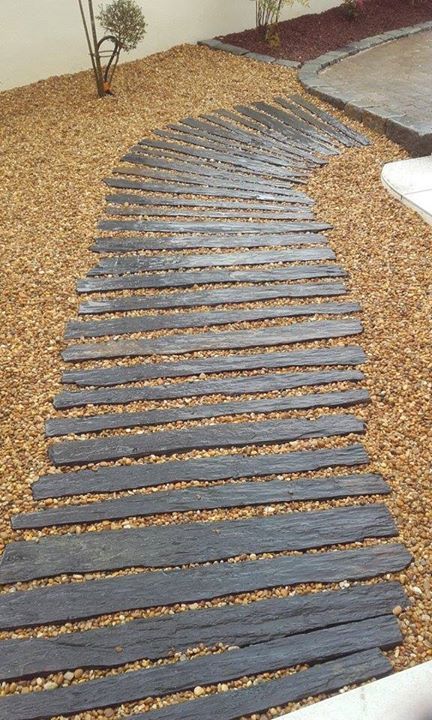 terrasse, voies carrossables, allées piétonnières, pas japonais, barrettes d'ardoise, en dalles de pierre, pavé granit, opus...