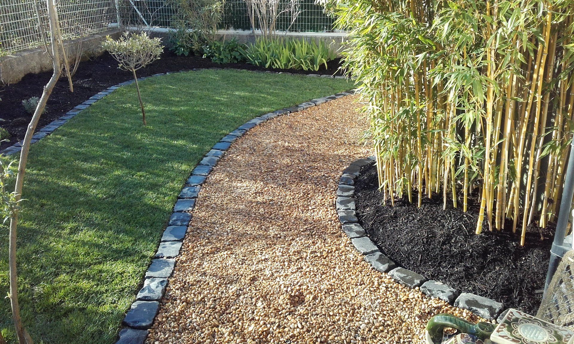 espace calcaire, gravier, gravier roulé, pouzzolane..