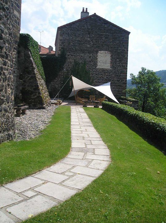 terrasse, voies carrossables, allées piétonnières, pas japonais, barrettes d'ardoise, en dalles de pierre, pavé granit, opus...