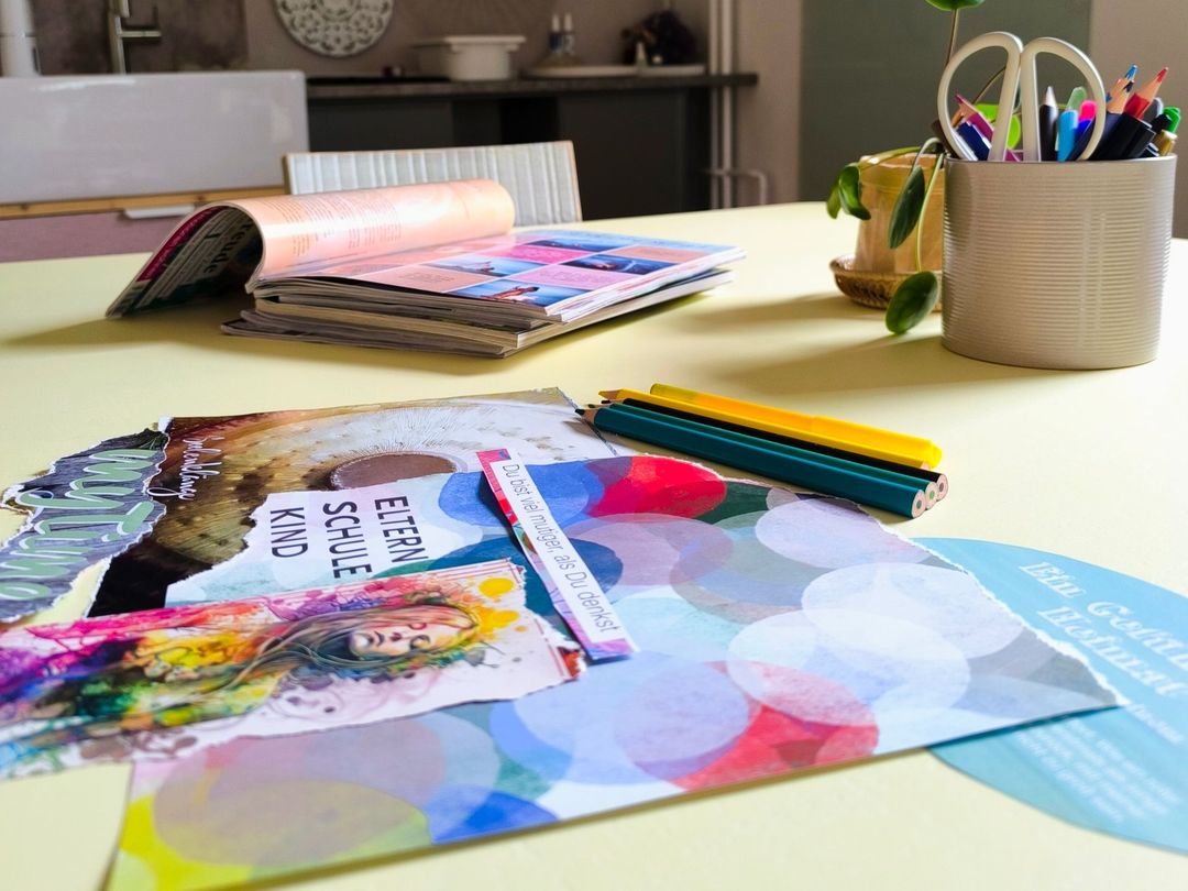 Bild mit Acryl im Atelier Samenkorn.