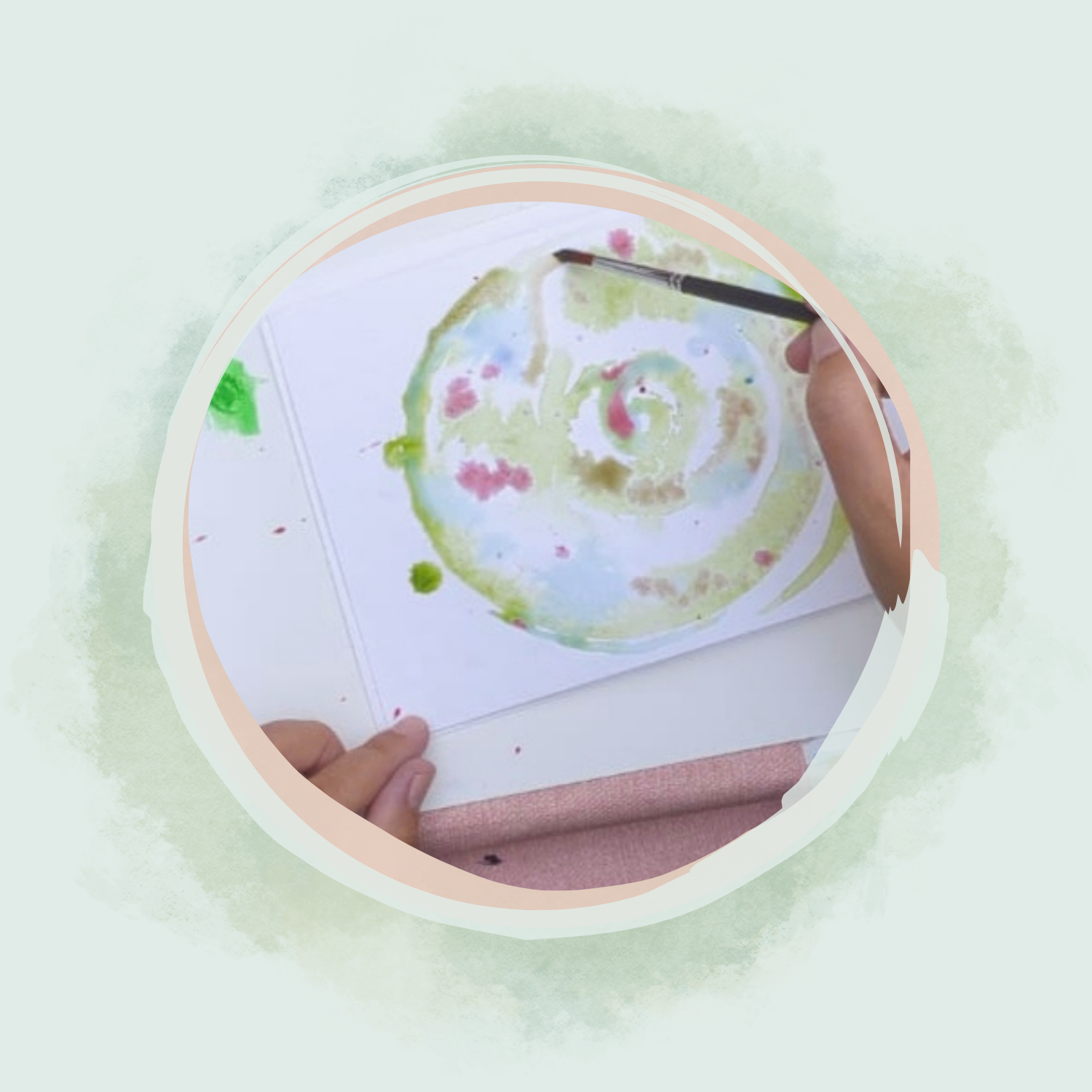 Bild mit Pinsel gemalt, sanfte zerfließende Farben auf einem Blatt Papier.