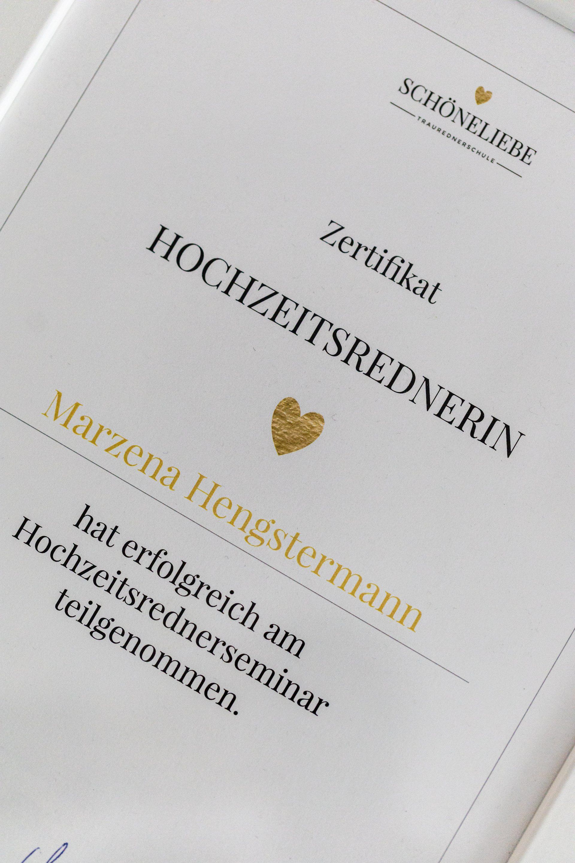 Zertifizierte Traurednerin