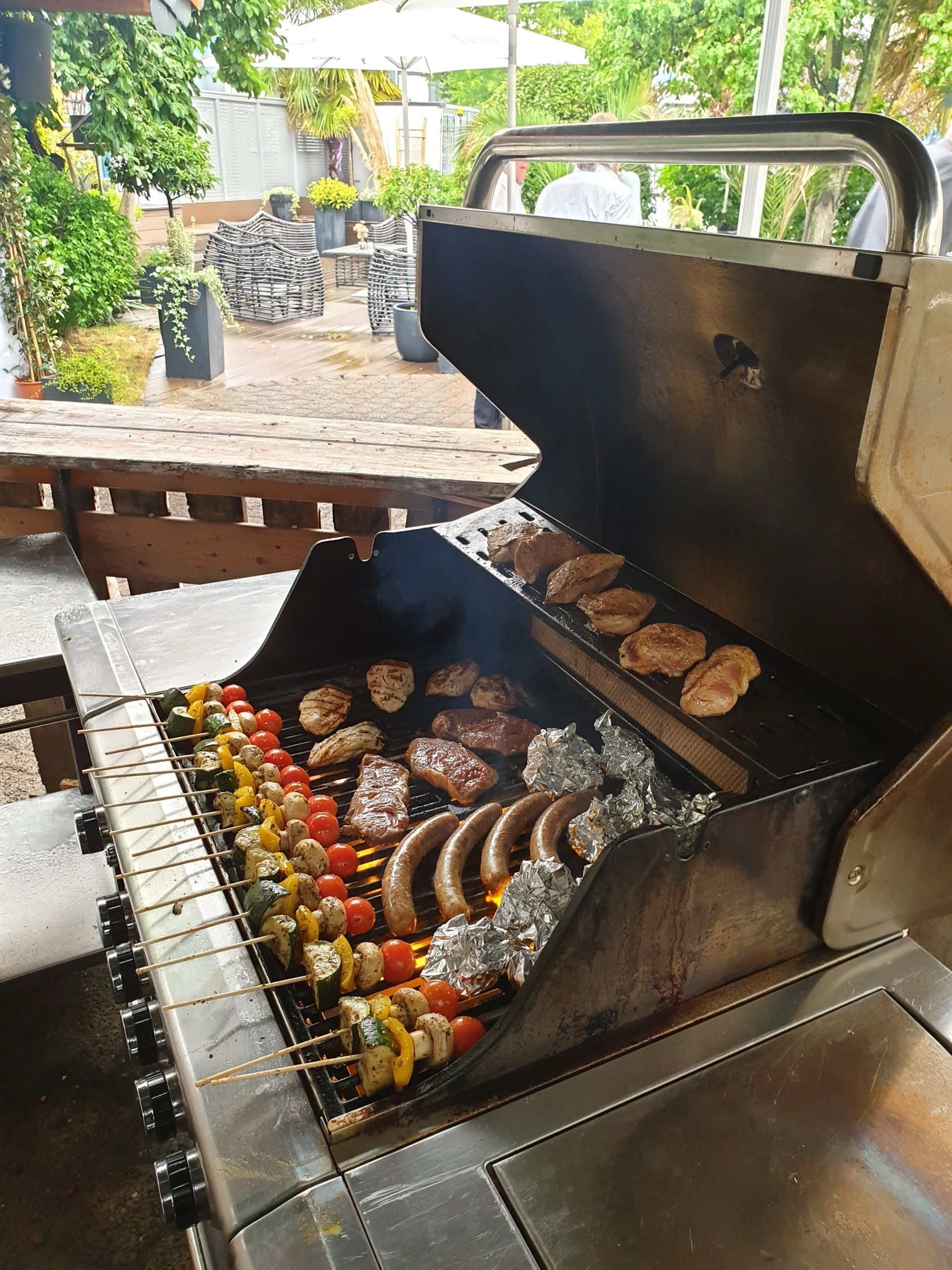 Grillparty, Holzkohlegrill & Smoker
